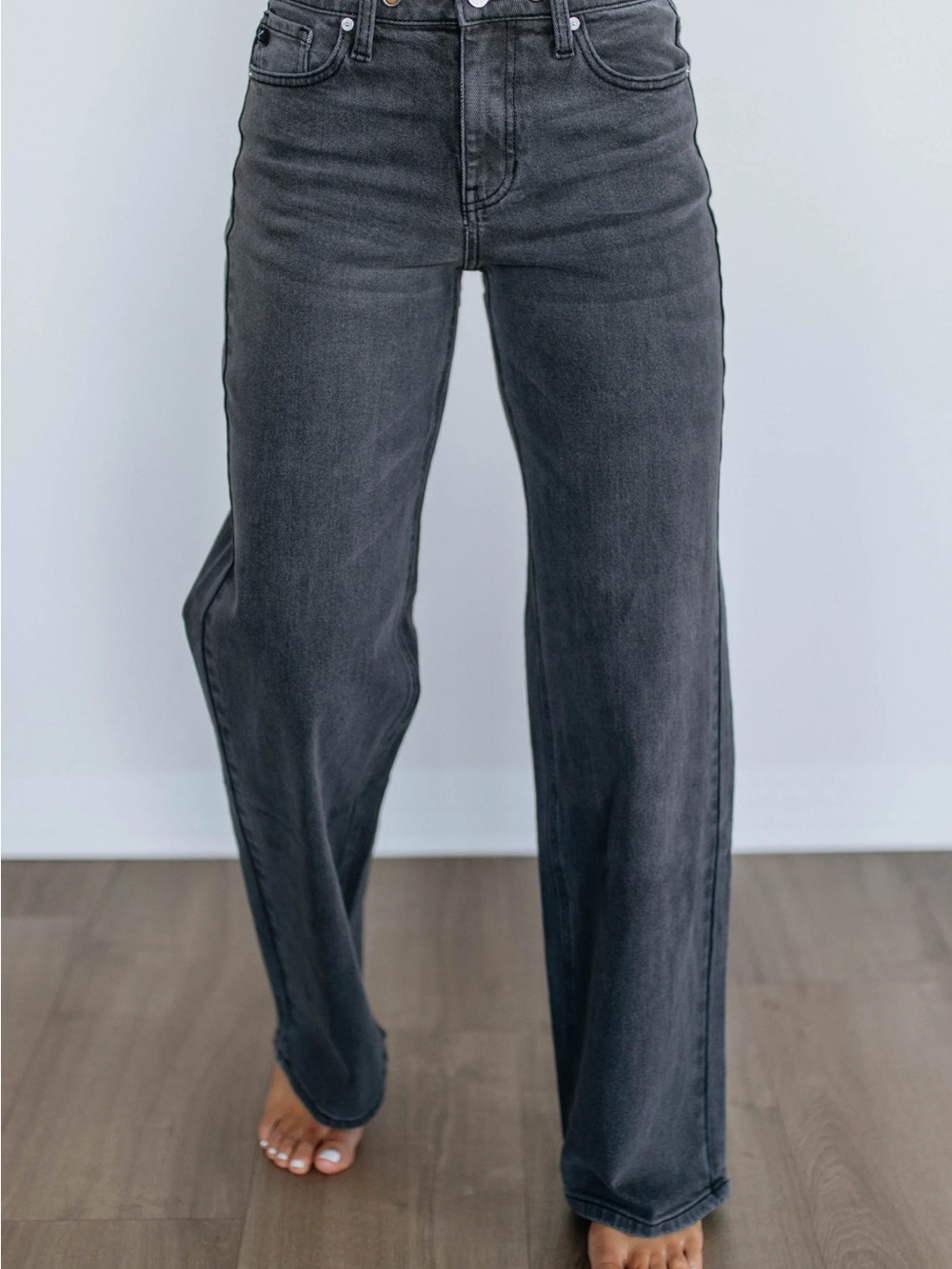 High-Rise Wide-Leg Women’s Jeans - Charcoal Gray